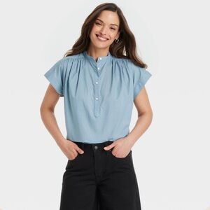 NWT Women’s Small Universal Thread Blue Cotton Popover Short Sleeve Blouse
